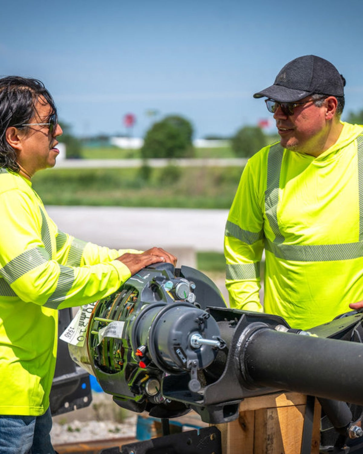 UHV982 HYDROCOOL Class 3 ANSI Hoodie